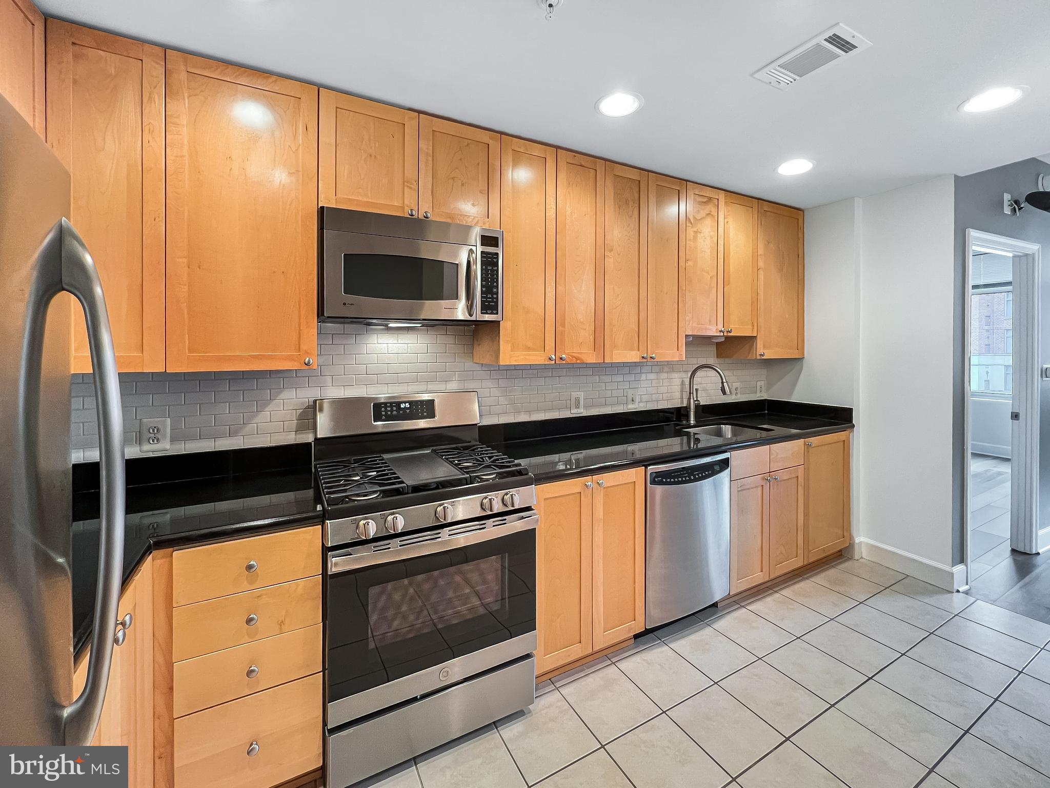 3600 South Glebe Road, Unit 320W Arlington, VA 22202 - Photo 8 of 18