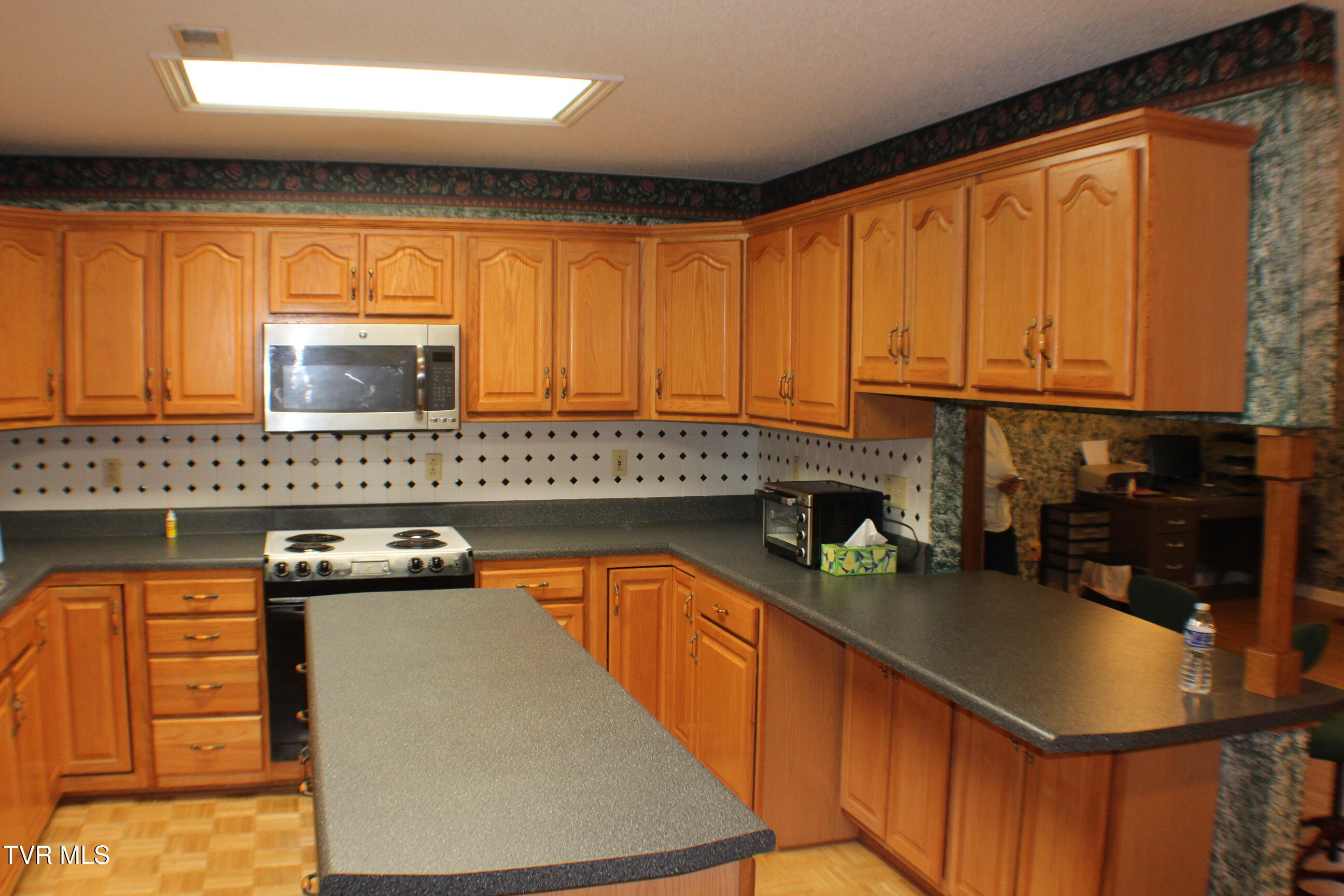 805 New Beason Well Road Kingsport, TN 37660 - Photo 14 of 48 IMG_0093