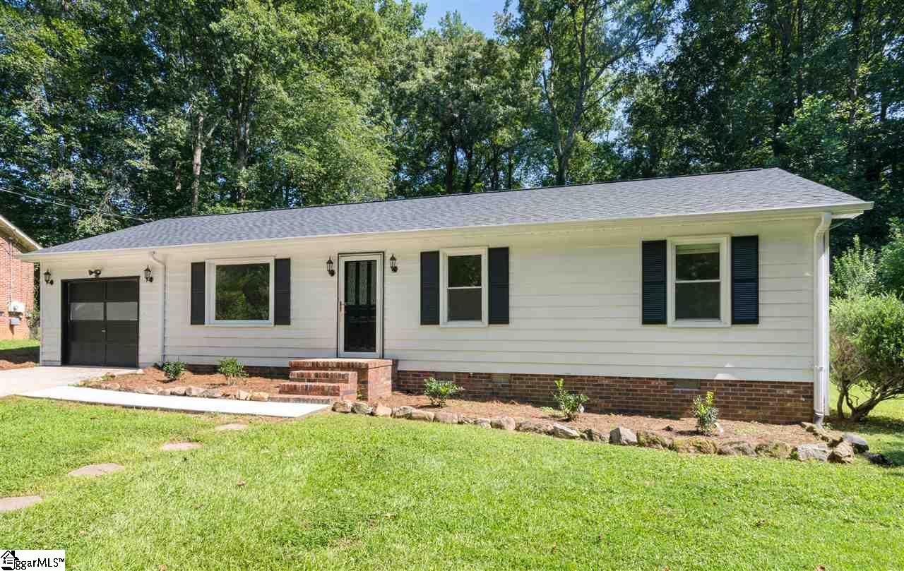 13 Nottingham Road Greenville, SC 29607 - Photo 2 of 23