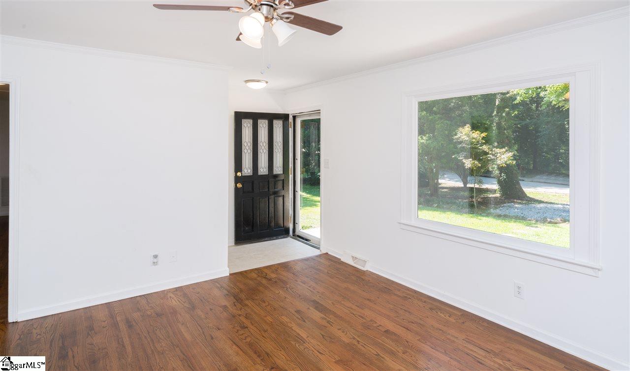 13 Nottingham Road Greenville, SC 29607 - Photo 3 of 23