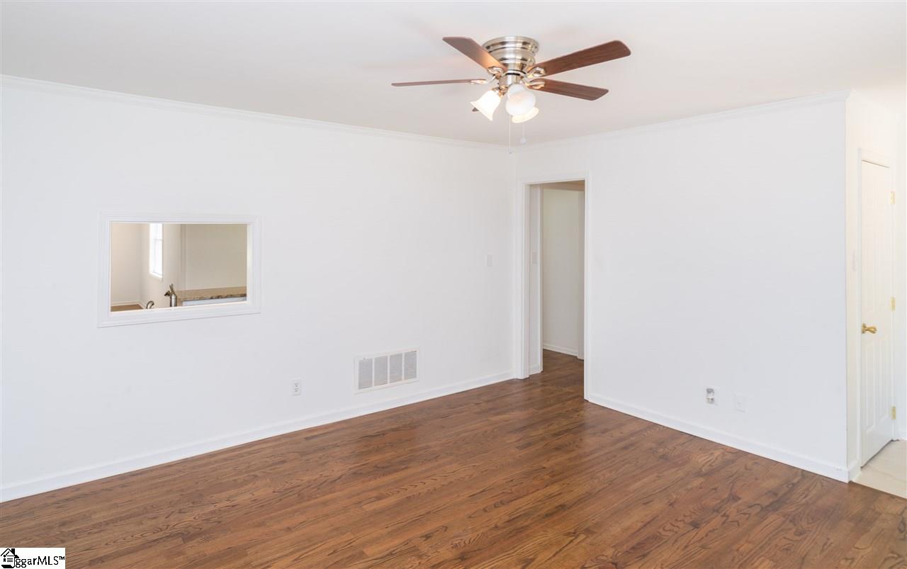 13 Nottingham Road Greenville, SC 29607 - Photo 5 of 23