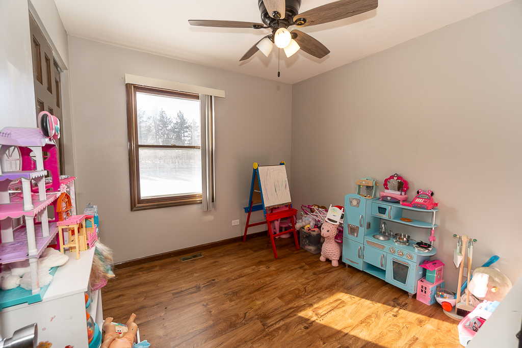 45W962 Plank Road Hampshire, IL 60140 - Photo 14 of 63