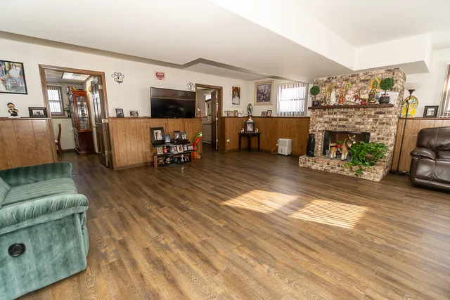 $710,000 | 45W962 Plank Road, Hampshire, IL 60140