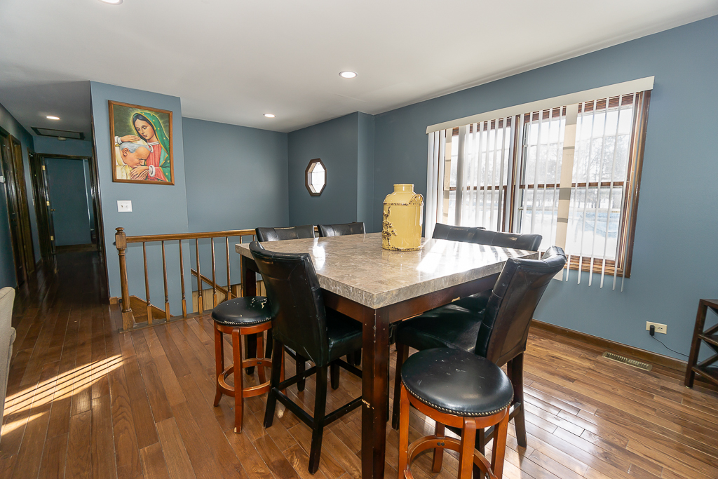 45W962 Plank Road Hampshire, IL 60140 - Photo 8 of 63