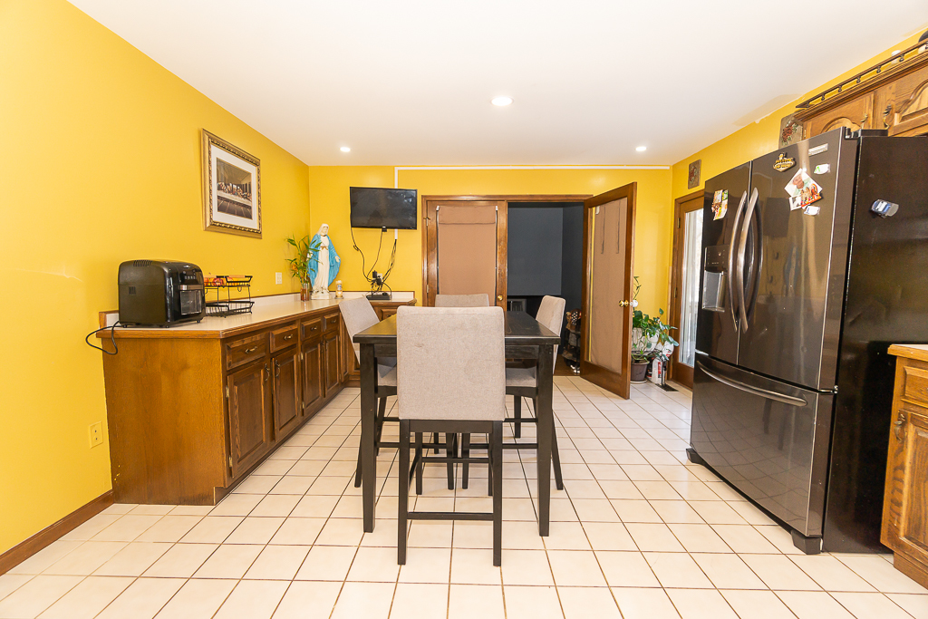 45W962 Plank Road Hampshire, IL 60140 - Photo 10 of 63