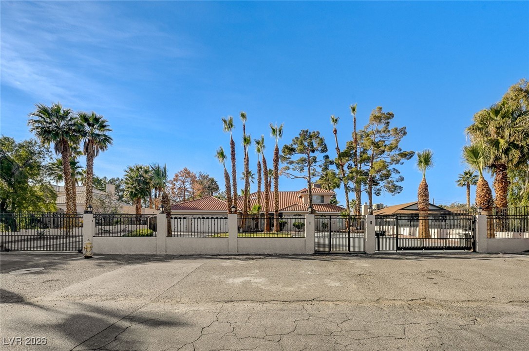 2955 El Camino Road Las Vegas, NV 89146 - Photo 12 of 99