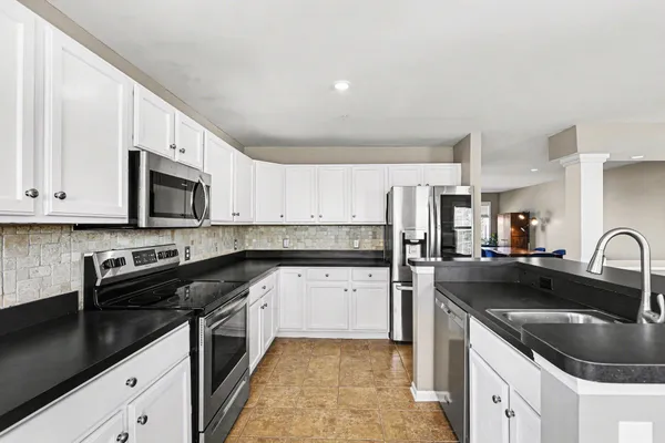 $390,000 | 2904 Barclay Way, Ann Arbor, MI 48105