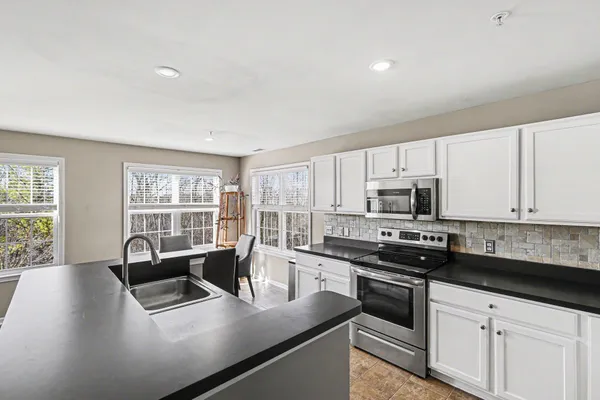 $390,000 | 2904 Barclay Way, Ann Arbor, MI 48105