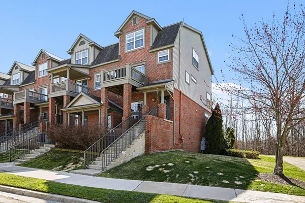 $390,000 | 2904 Barclay Way, Ann Arbor, MI 48105