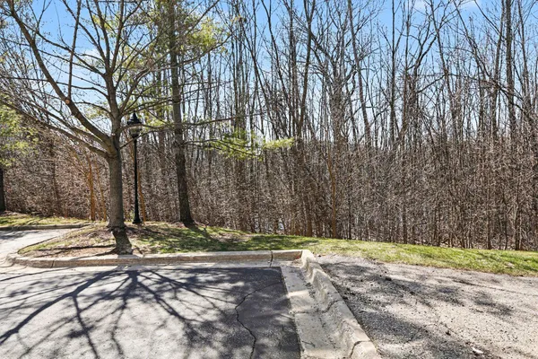 $390,000 | 2904 Barclay Way, Ann Arbor, MI 48105