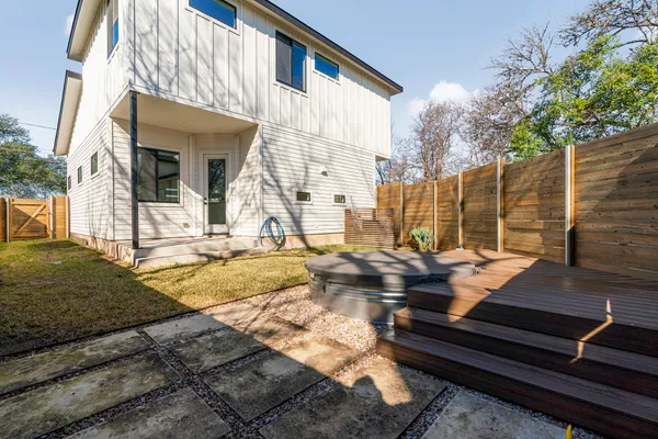 $3,500 | 1405 Perez Street, Unit 1, Austin, TX 78721