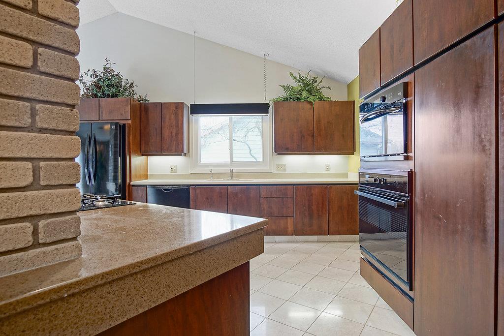 4735 Crystal Ridge Cove Fort Wayne, IN 46835 - Photo 15 of 36 Gallery Image 15