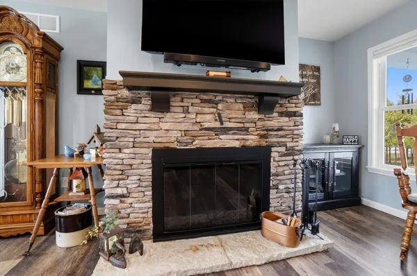 $425,000 | 16362 McGuire Ridge Road, Metamora, IN 47030