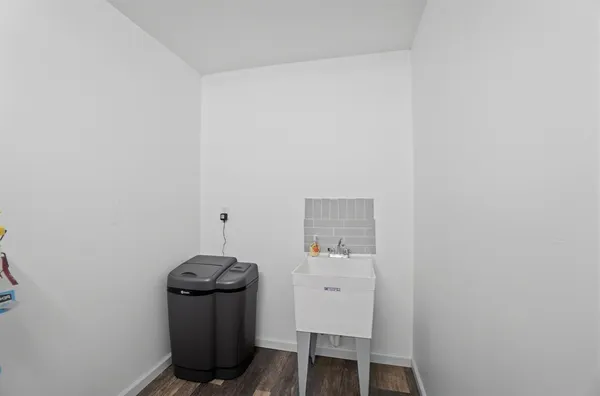 $425,000 | 16362 McGuire Ridge Road, Metamora, IN 47030