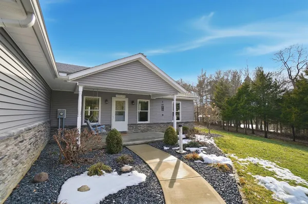 $425,000 | 16362 McGuire Ridge Road, Metamora, IN 47030