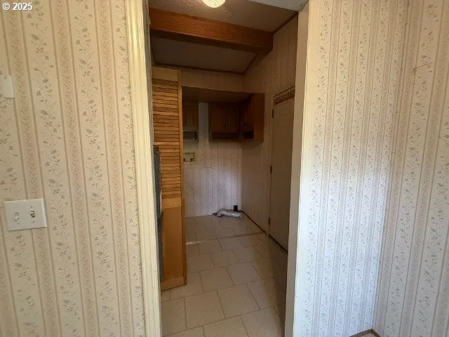 a view of an empty room with window