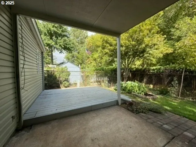 $160,000 | 1401 West Ellendale Avenue, Unit 9, Dallas, OR 97338