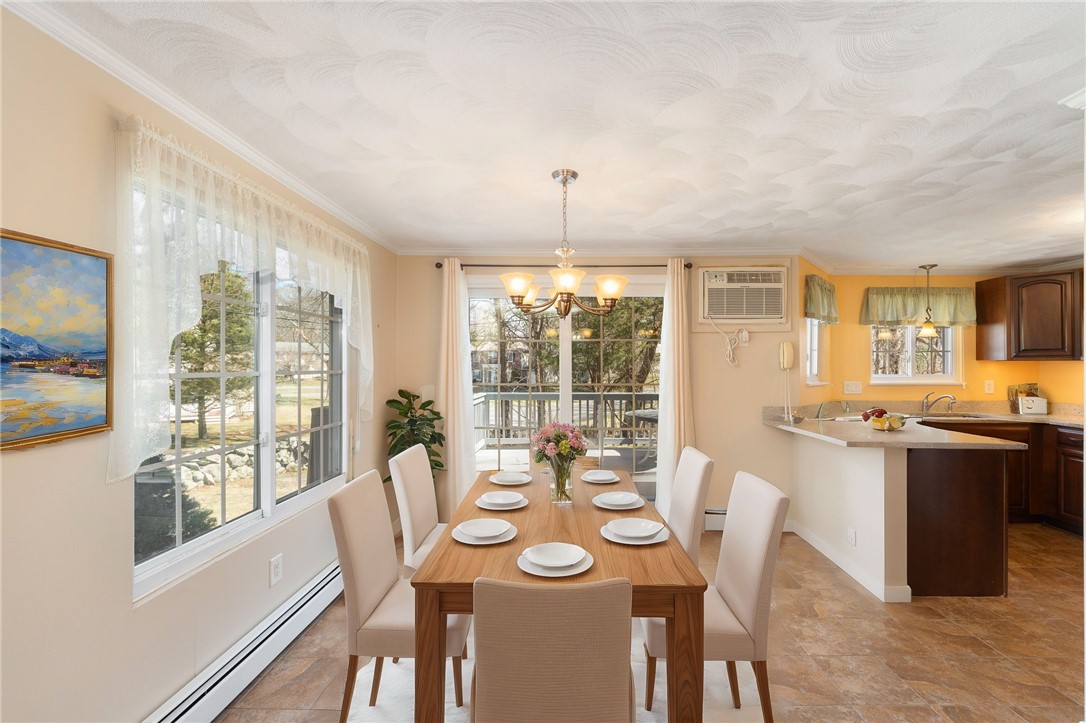 22 Eagle Run, Unit A Warwick, RI 02818 - Photo 14 of 34 Virtually staged dining area