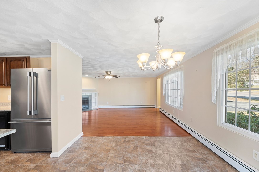 22 Eagle Run, Unit A Warwick, RI 02818 - Photo 15 of 34 Beautifully tiled dining area