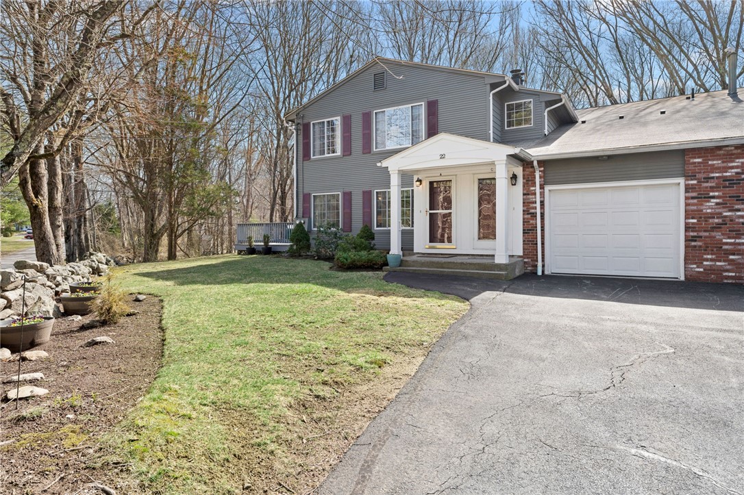 22 Eagle Run, Unit A Warwick, RI 02818 - Photo 3 of 34