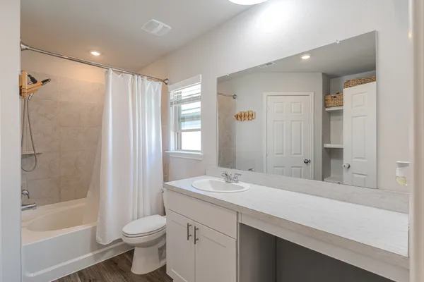 $2,400 | 26106 Halwell Mnr Lane, Spring, TX 77373