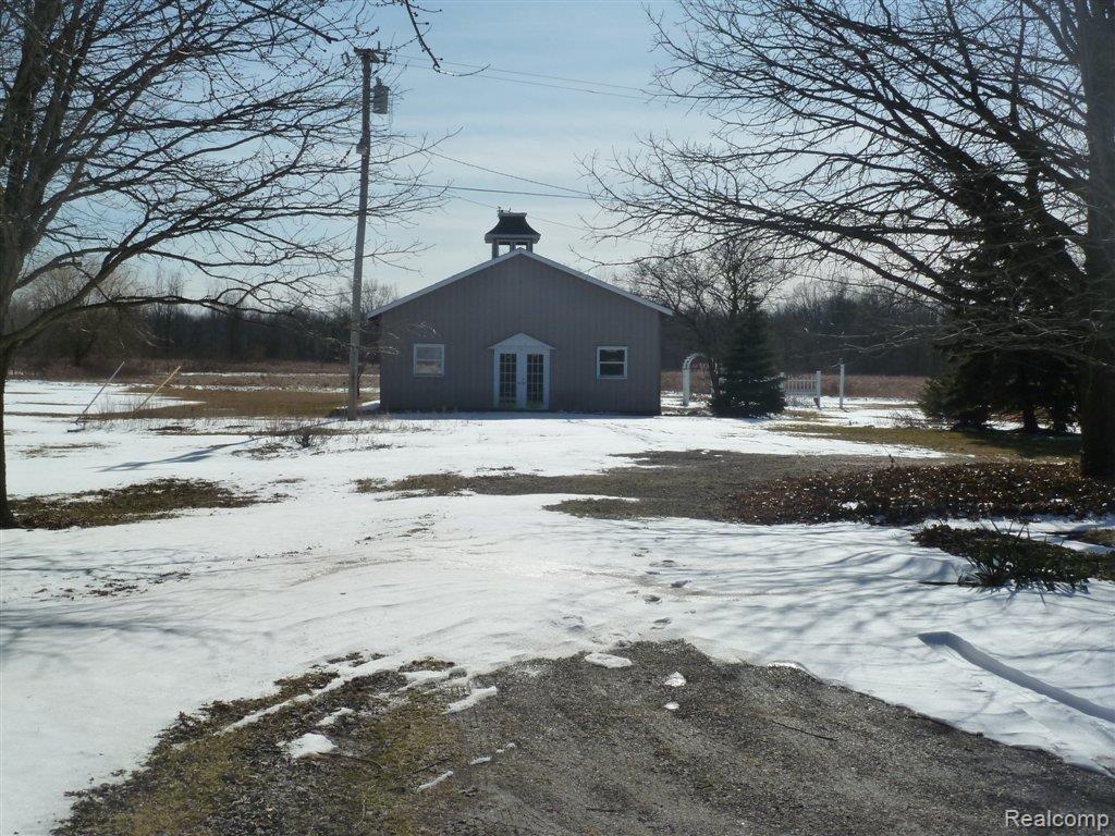 9735 Springborn Road Casco, MI 48064 - Photo 11 of 23 9735 Springborn Road, Adrian, MI