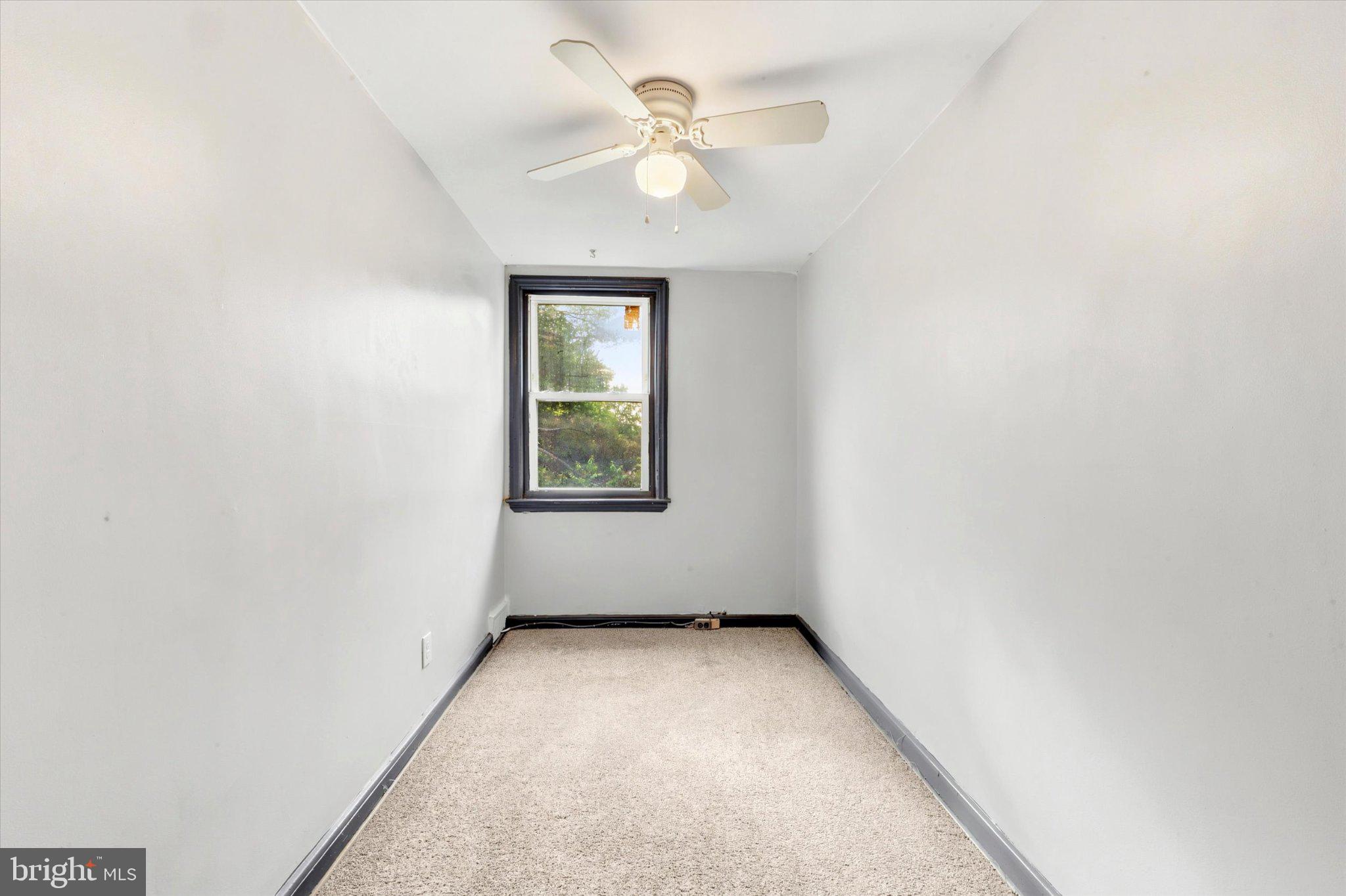 19 West 21st Street Chester, PA 19013 - Photo 12 of 15