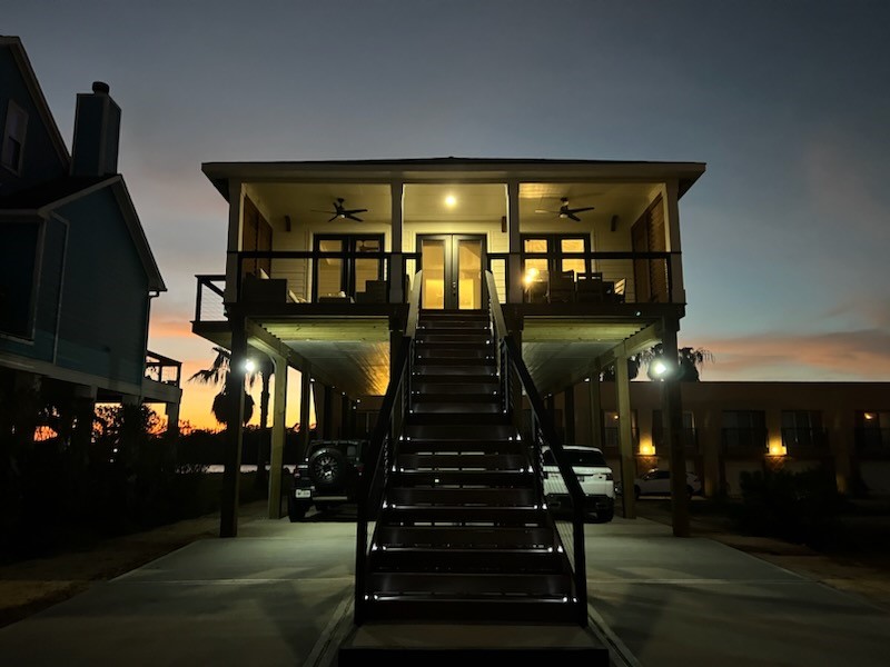 1817 Todville Road Seabrook, TX 77586 - Photo 2 of 27 a view of entryway and hall