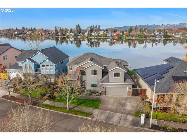$1,025,000 | 21157 Northeast Shore Drive, Fairview, OR 97024