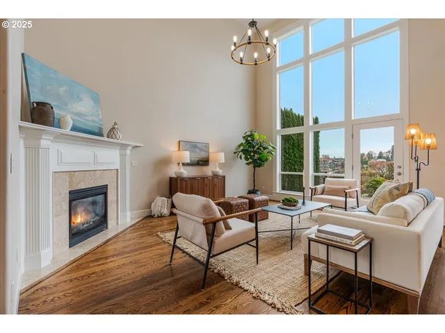 $1,025,000 | 21157 Northeast Shore Drive, Fairview, OR 97024