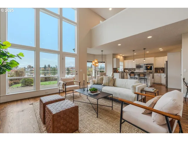 $1,025,000 | 21157 Northeast Shore Drive, Fairview, OR 97024