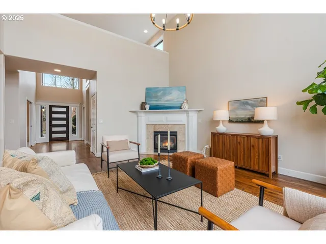 $1,025,000 | 21157 Northeast Shore Drive, Fairview, OR 97024