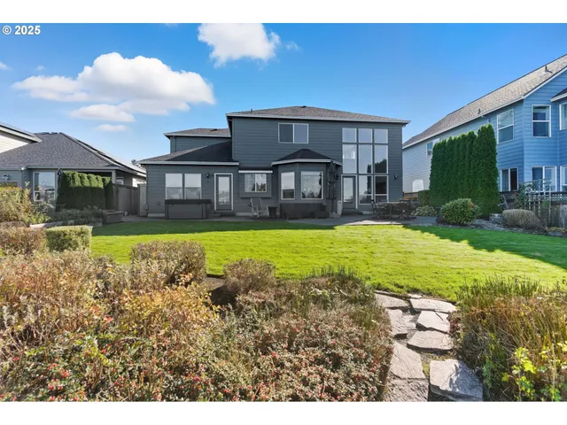 $1,025,000 | 21157 Northeast Shore Drive, Fairview, OR 97024