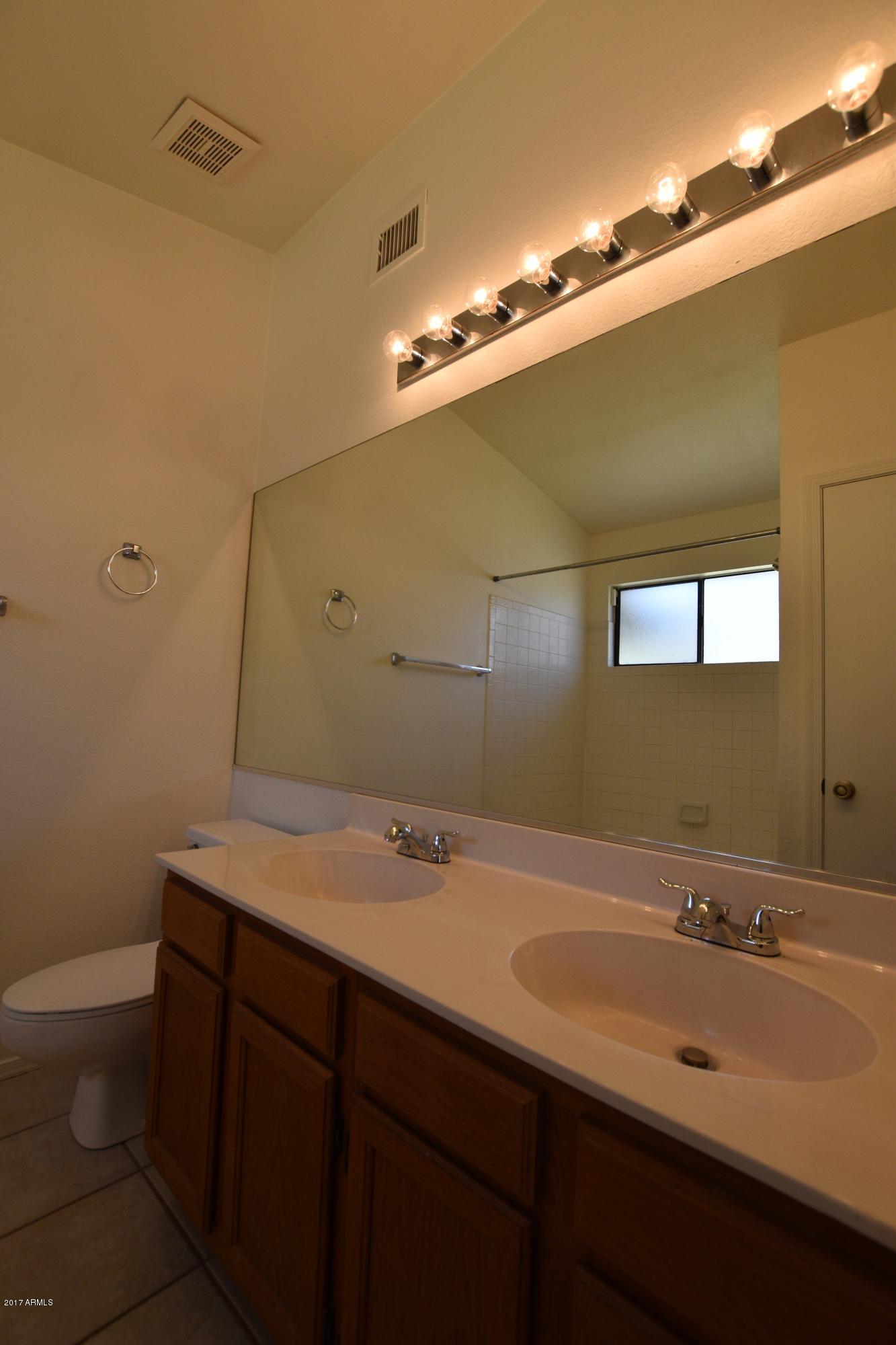 2734 East Rock Wren Road Phoenix, AZ 85048 - Photo 14 of 23 DSC_0097
