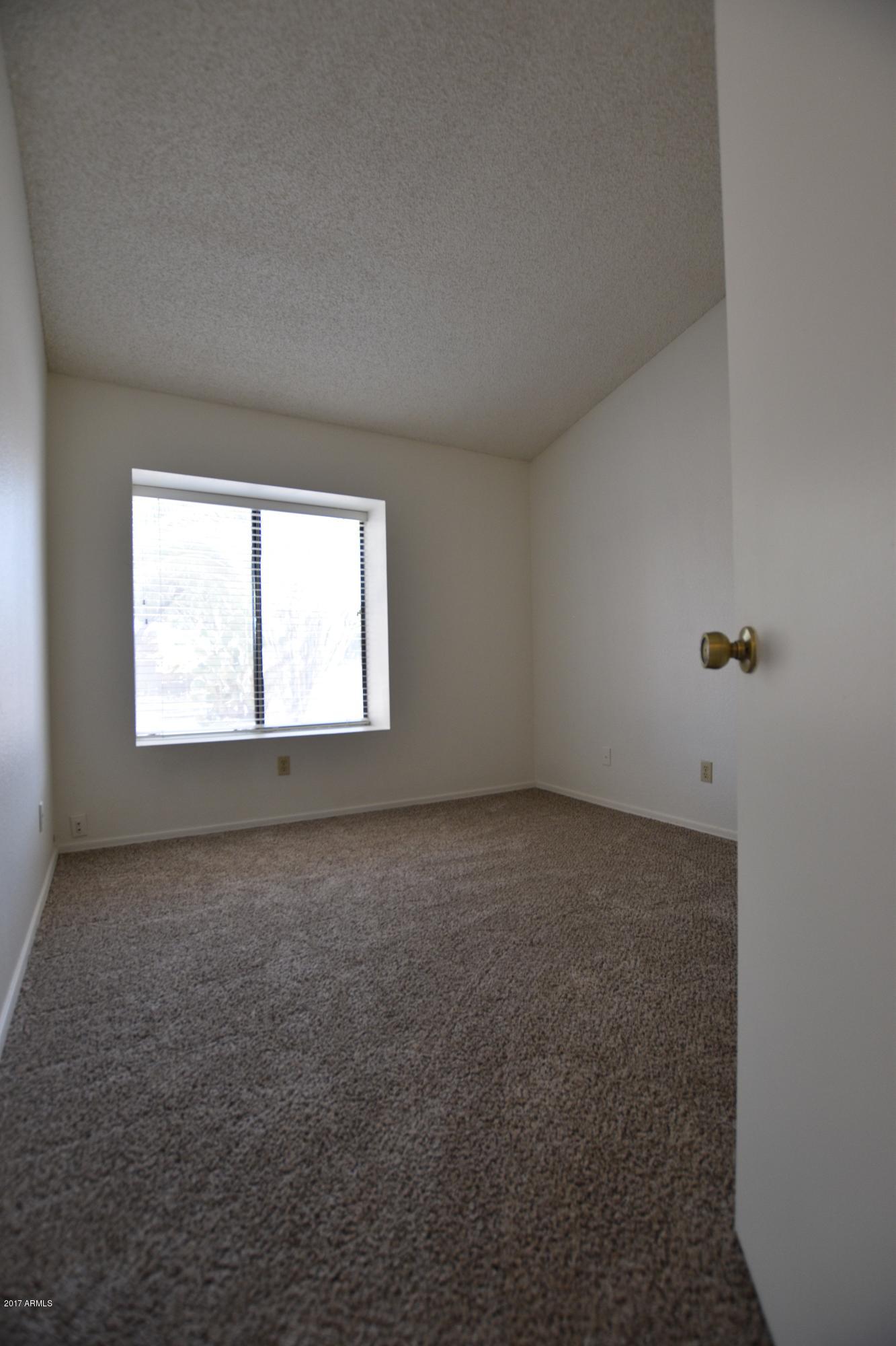 2734 East Rock Wren Road Phoenix, AZ 85048 - Photo 16 of 23 DSC_0095