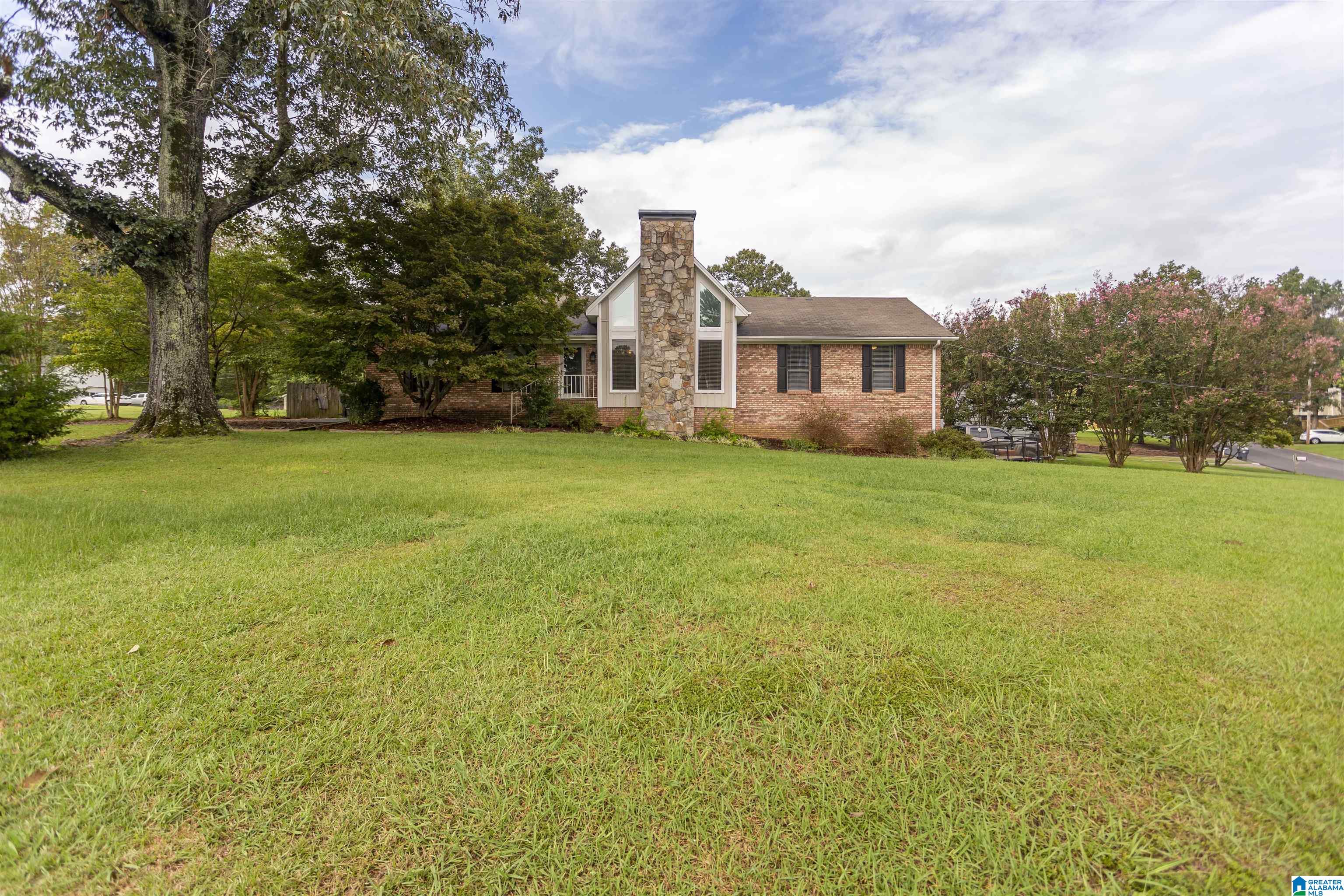 901 Jason Circle Mount Olive, AL 35117 - Photo 2 of 43