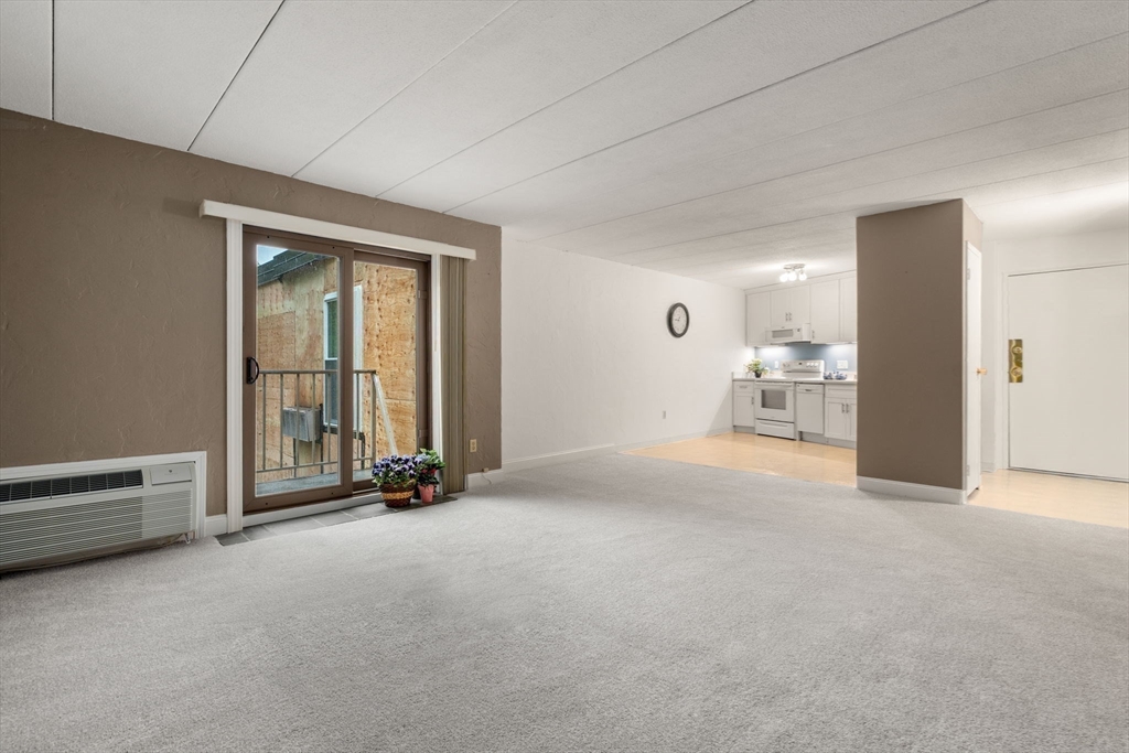 152 Turner Road, Unit 52 Holliston, MA 01746 - Photo 3 of 15