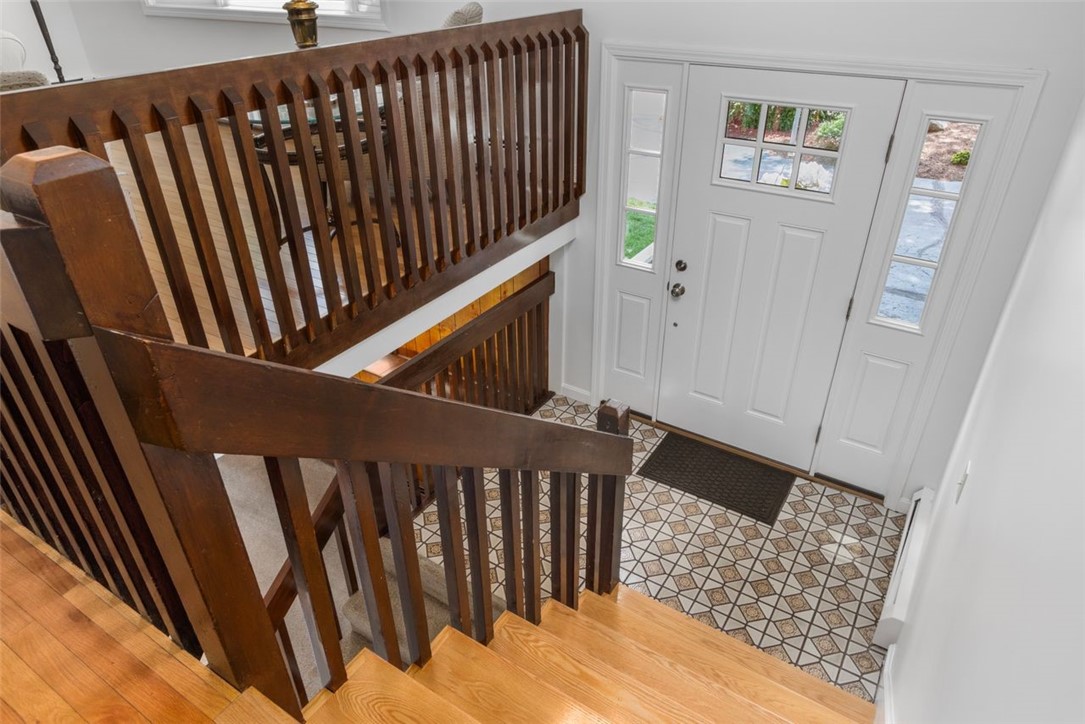 123 Hines Farm Road Cranston, RI 02921 - Photo 25 of 38