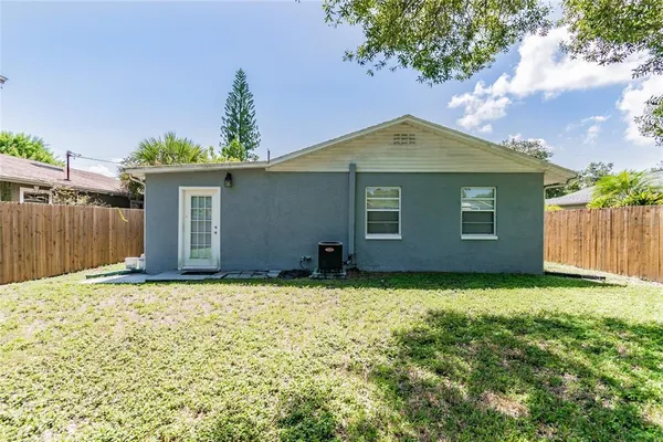 $2,550 | 3611 Anderson Avenue, Tampa, FL 33611