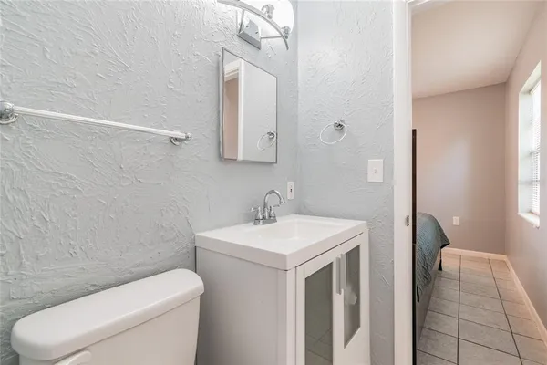 $2,550 | 3611 Anderson Avenue, Tampa, FL 33611