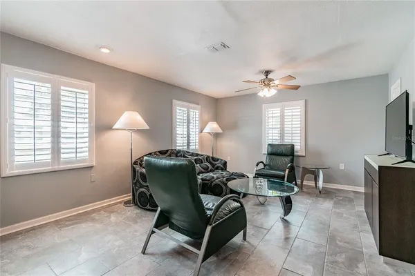 $2,550 | 3611 Anderson Avenue, Tampa, FL 33611