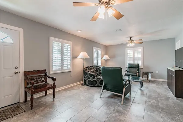 $2,550 | 3611 Anderson Avenue, Tampa, FL 33611