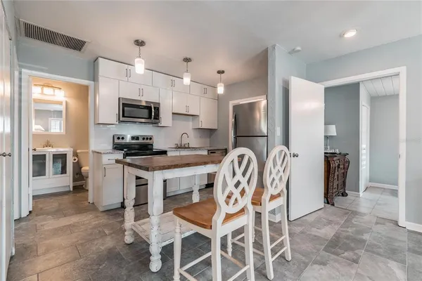 $2,550 | 3611 Anderson Avenue, Tampa, FL 33611
