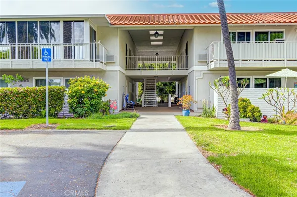 $285,000 | 957 Calle Aragon, Unit O, Laguna Woods, CA 92637