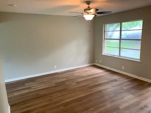 $165,000 | 606 North Spencer Street, Lacy-Lakeview, TX 76705