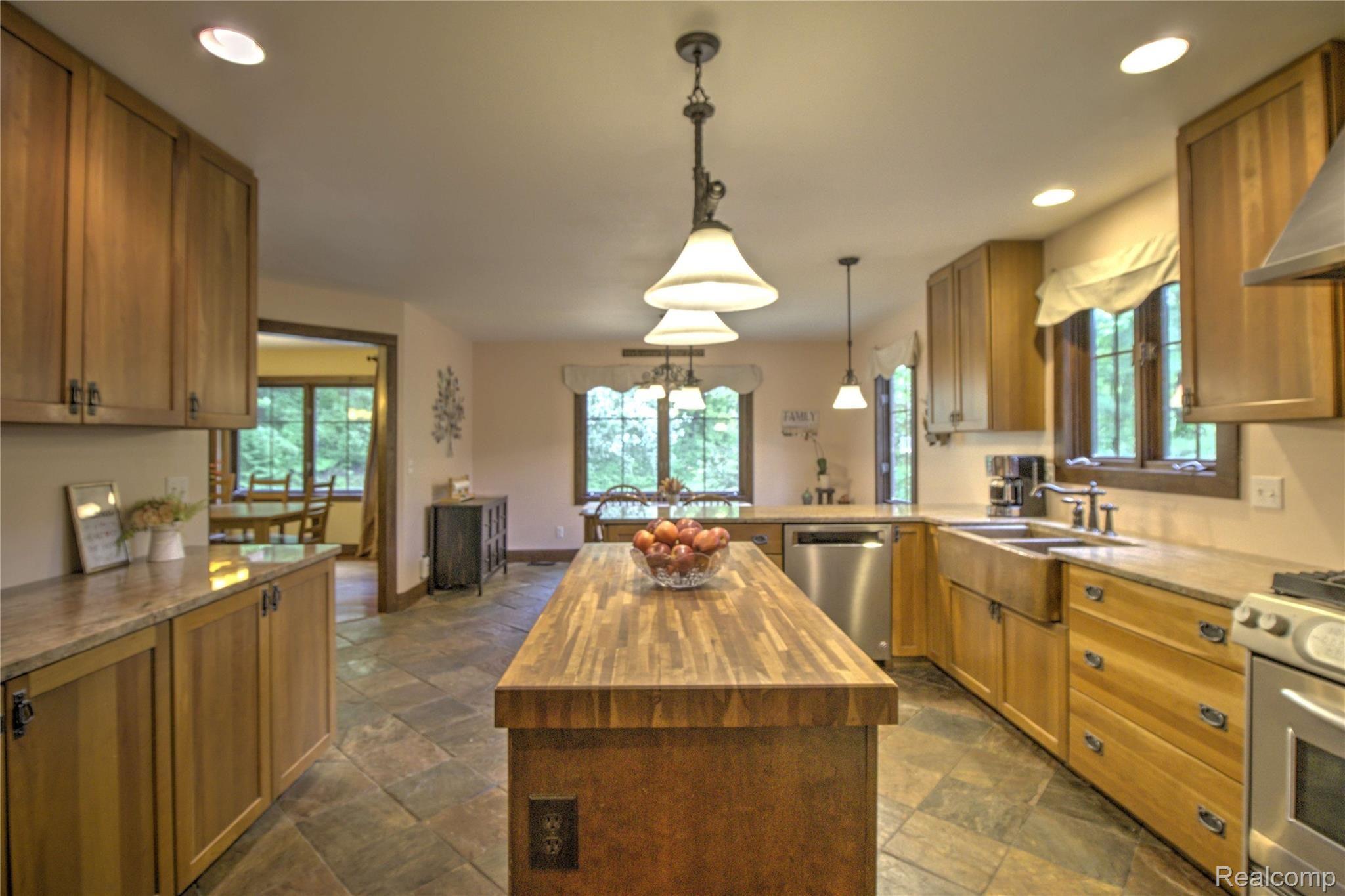 2877 East Schafer Road Howell, MI 48843 - Photo 25 of 31 25.jpg