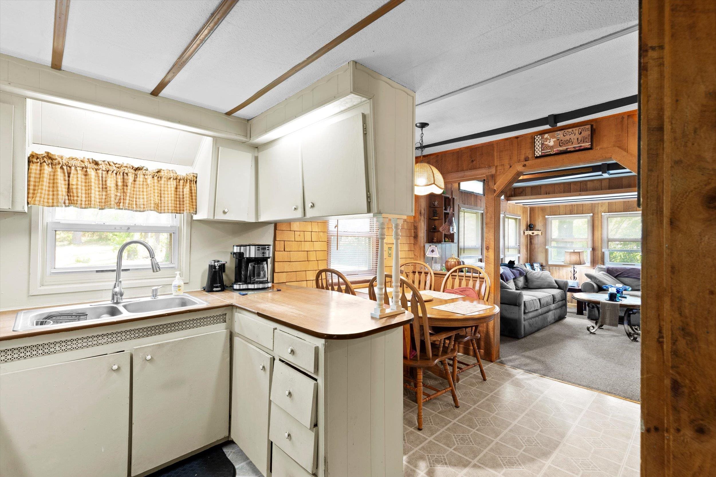 173 Stage Road Nottingham, NH 03290 - Photo 16 of 27