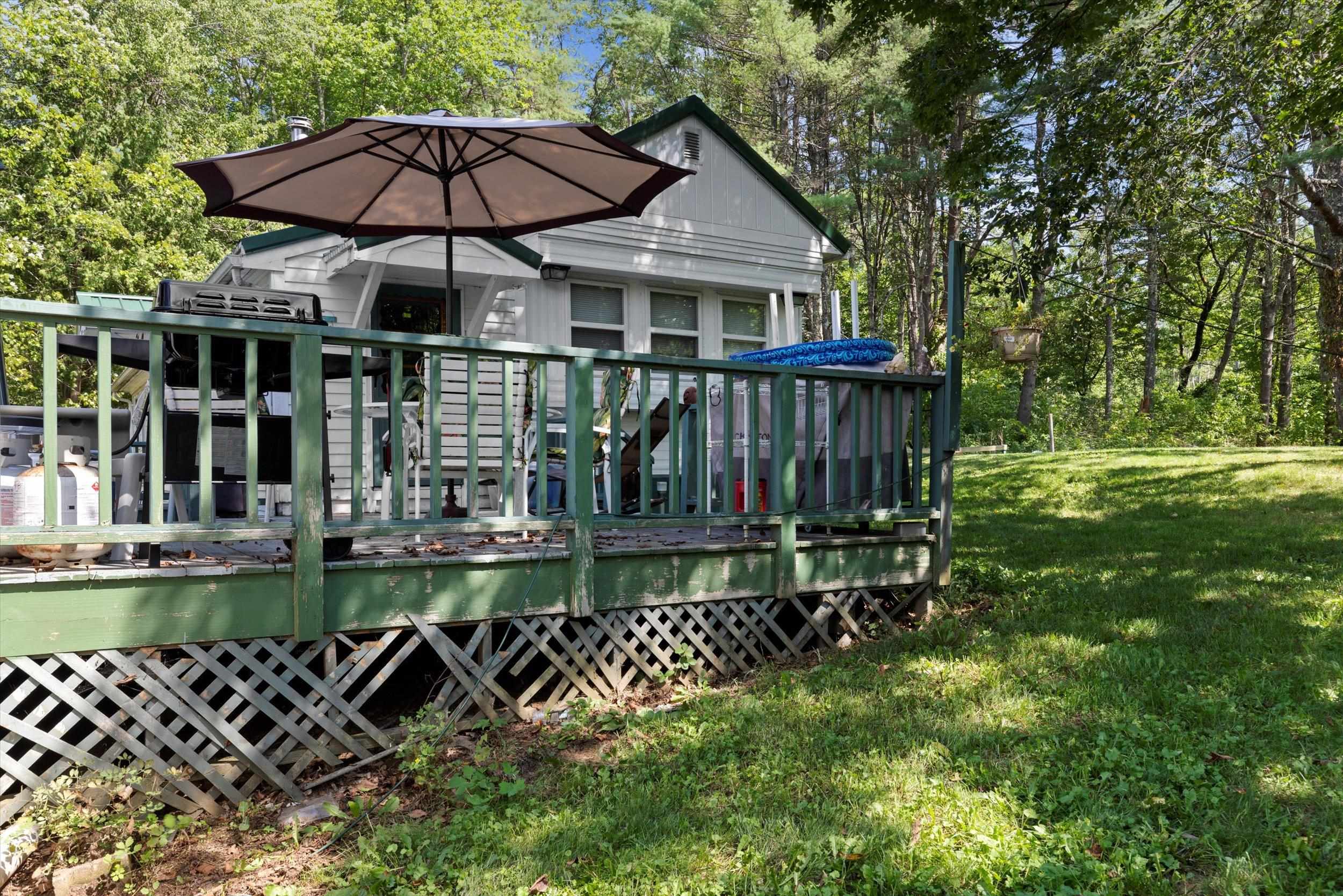 173 Stage Road Nottingham, NH 03290 - Photo 3 of 27