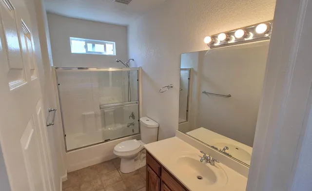 $335,000 | 2913 Las Flores Circle, Los Banos, CA 93635