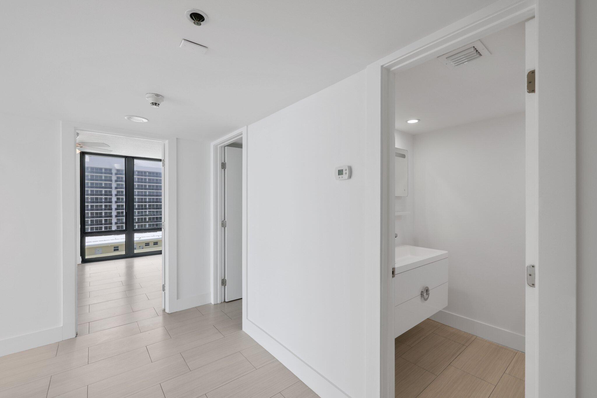 250 South Ocean Boulevard, Unit 9A Boca Raton, FL 33432 - Photo 13 of 57 250 s ocean Blvd 9a - 33.jpg-SMALL
